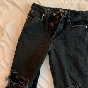 BDG Boot - Cut Distressed Jeans